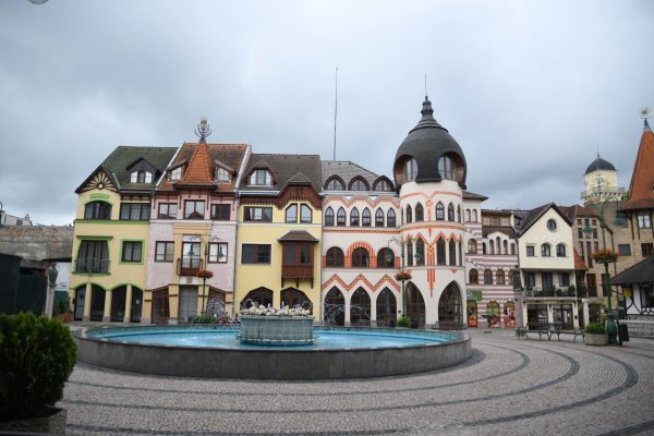 Město Komárno nám padlo do oka hlavně svým náměstím